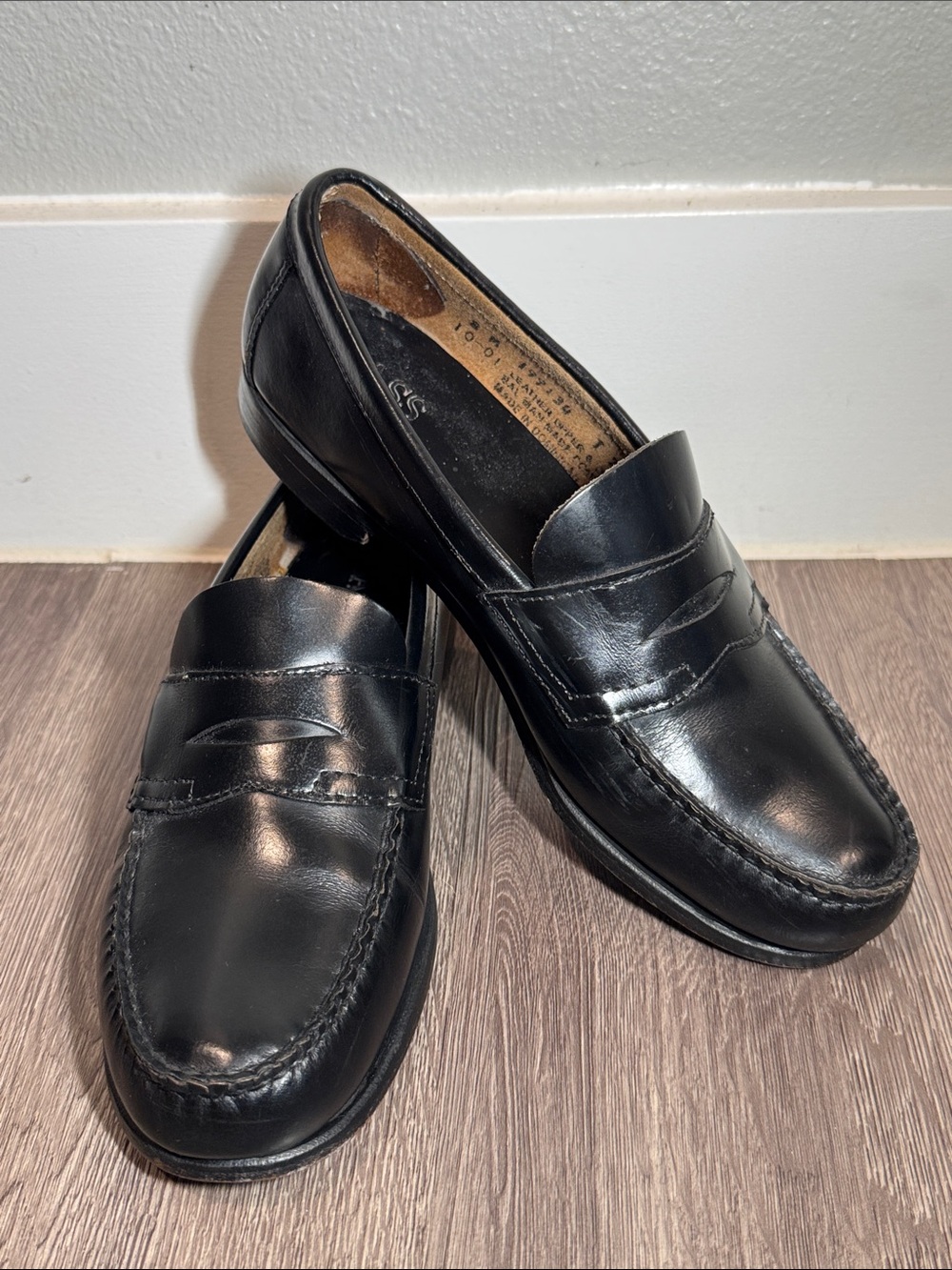 G.H. Bass Weejuns Classic Black Leather Penny Loafers Women’s Size 8
